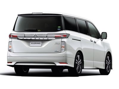 Автостекла Nissan Elgrand E52 c установкой в Москве